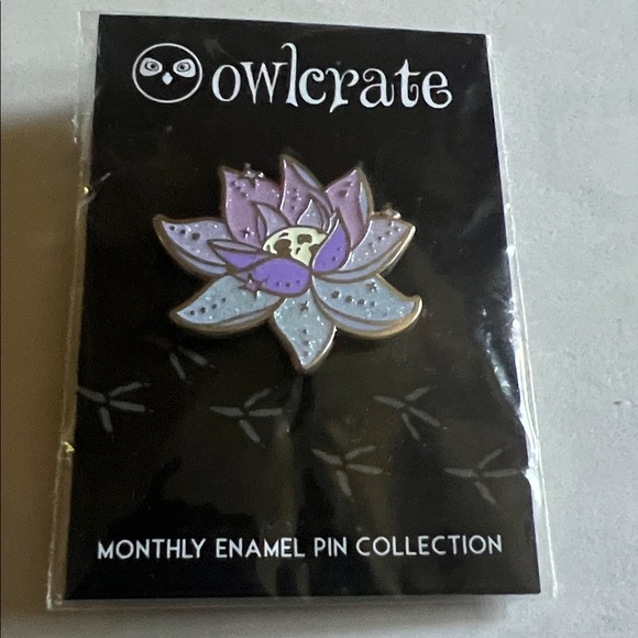 Owlcrate Purple and Blue Lotus Brooch - Picture 1 of 4